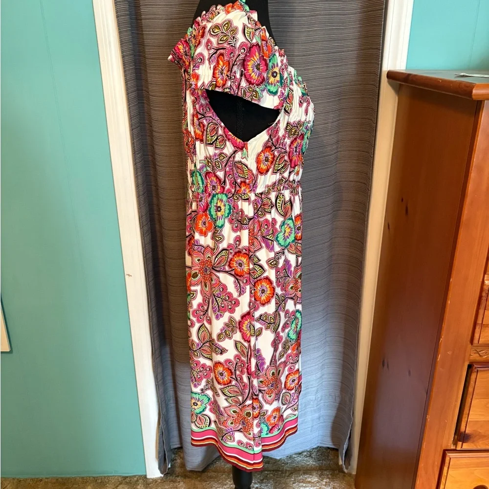 Summer Dress - Picture 4 of 7